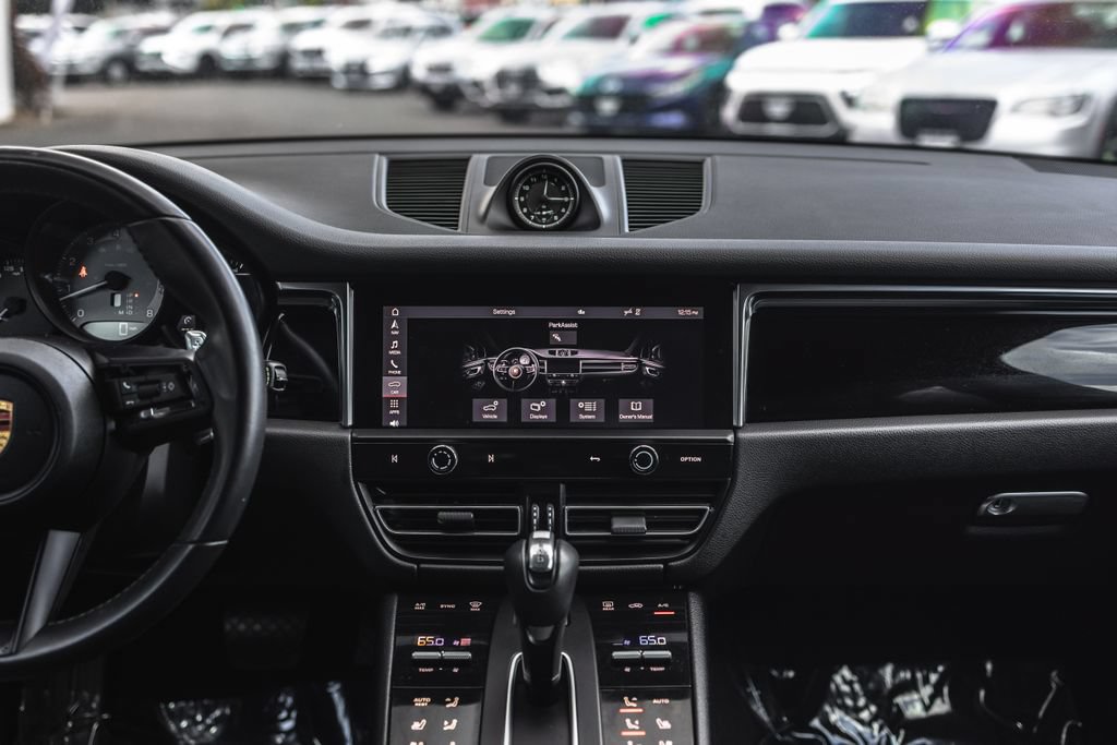 Used 2022 Porsche Macan S AWD/4WD image 11
