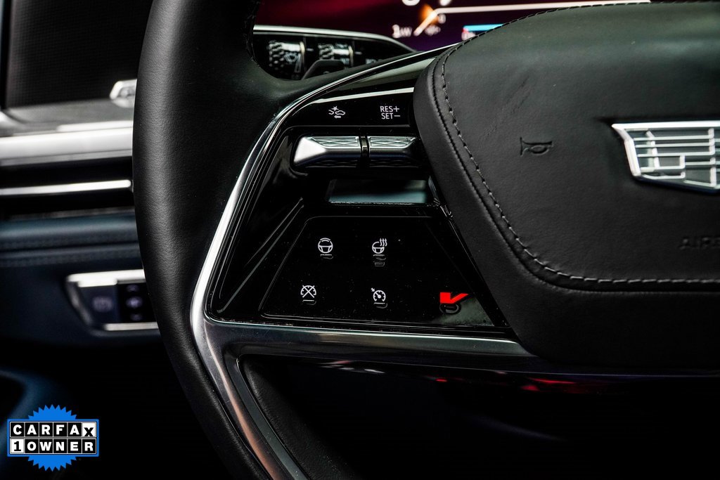 Used 2025 Cadillac Escalade IQ Luxury 2 image 31