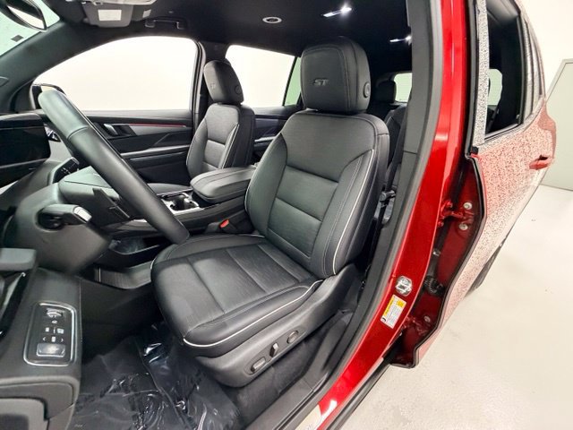 Certified 2026 Buick Enclave Sport Touring AWD/4WD image 7