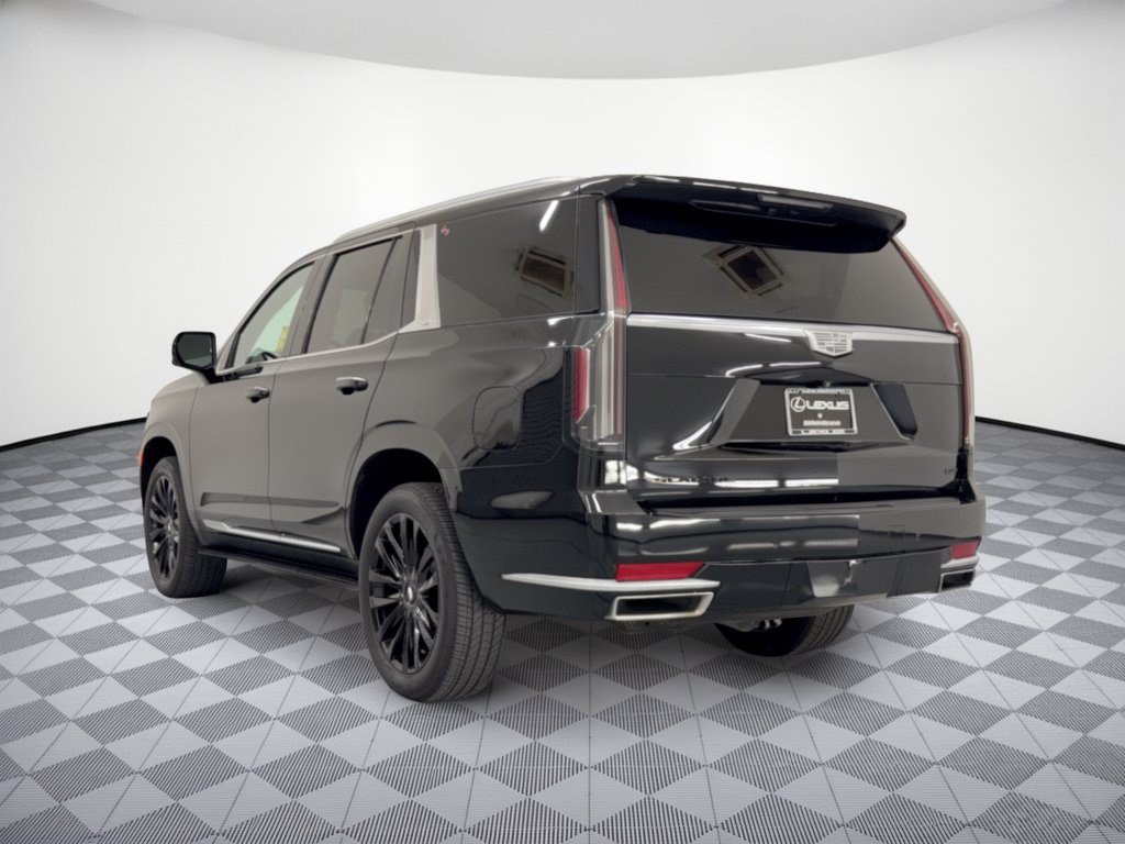 Used 2022 Cadillac Escalade Luxury AWD/4WD image 3