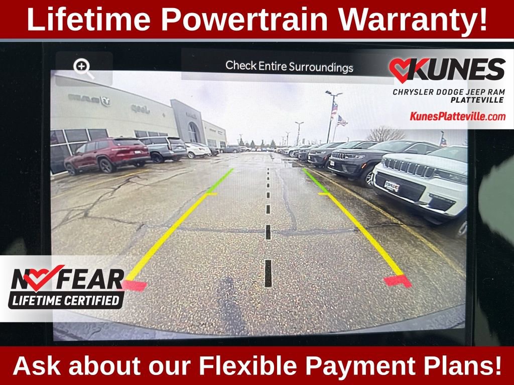 Used 2023 Jeep Grand Cherokee Altitude AWD/4WD image 19