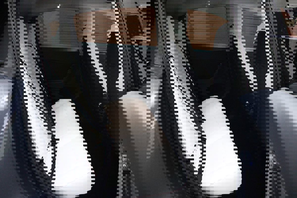 Used 2023 Tesla Model Y Long Range image 14