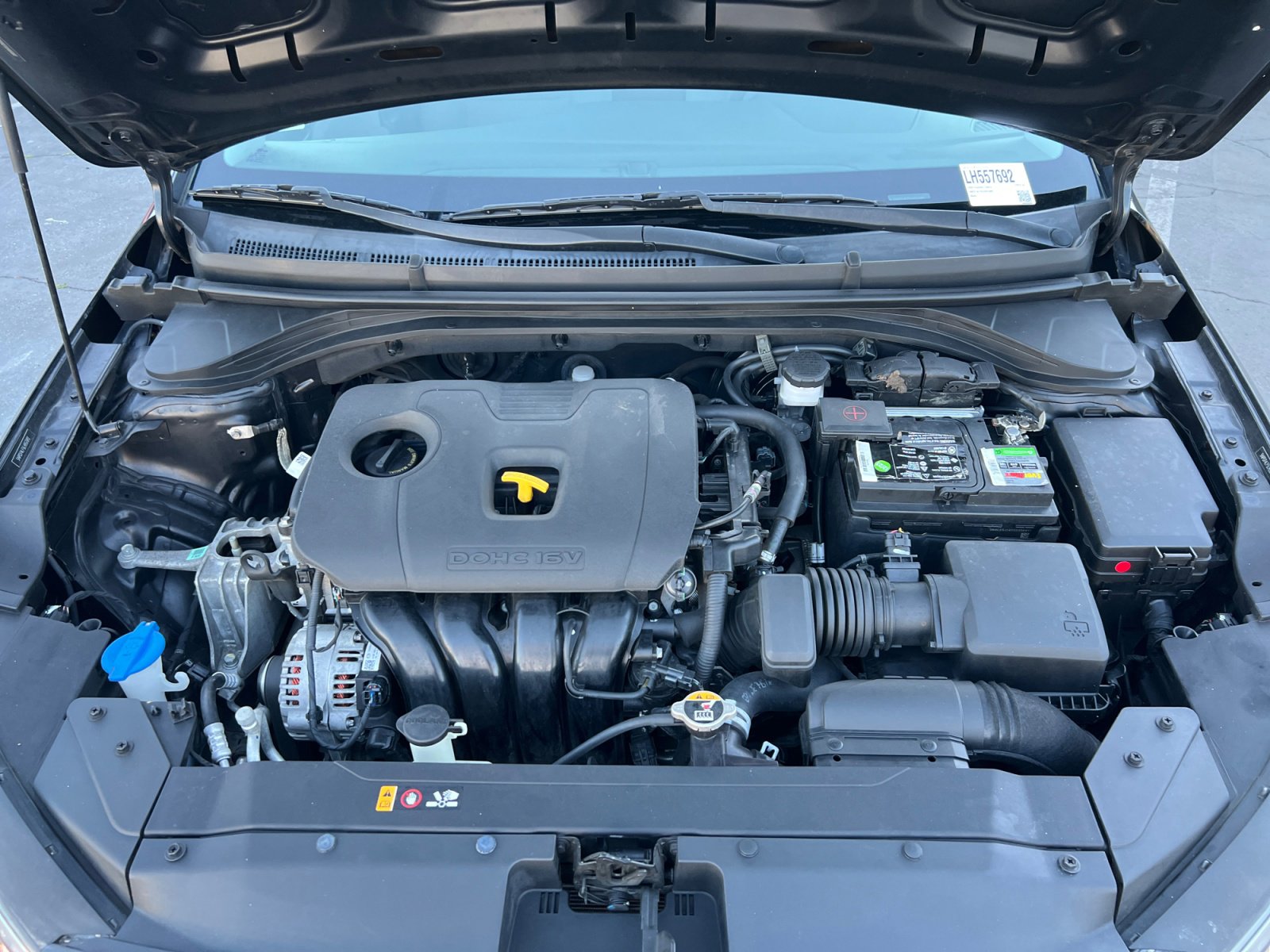 Used 2020 Hyundai Elantra SE FWD image 18