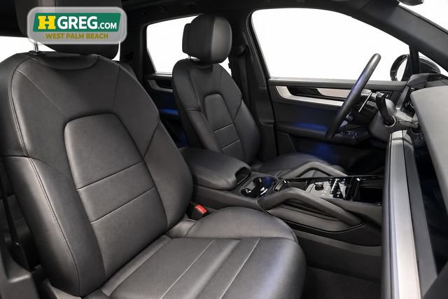 Used 2024 Porsche Cayenne AWD/4WD image 11