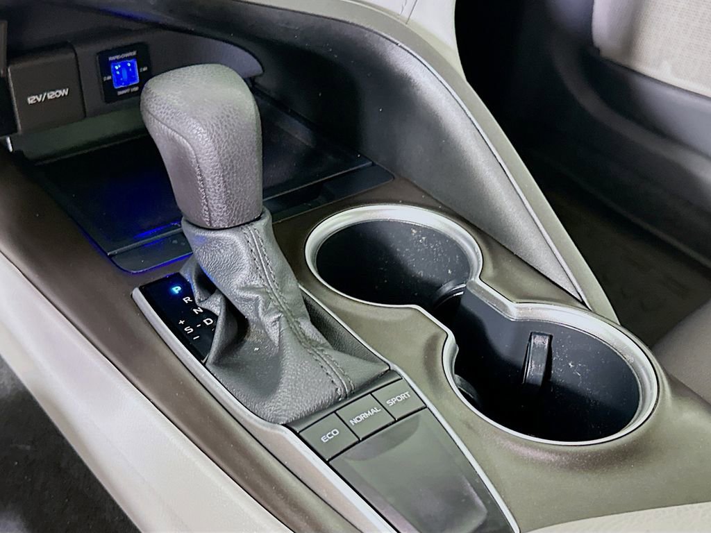 Used 2023 Toyota Camry LE w/ Convenience Package FWD image 22