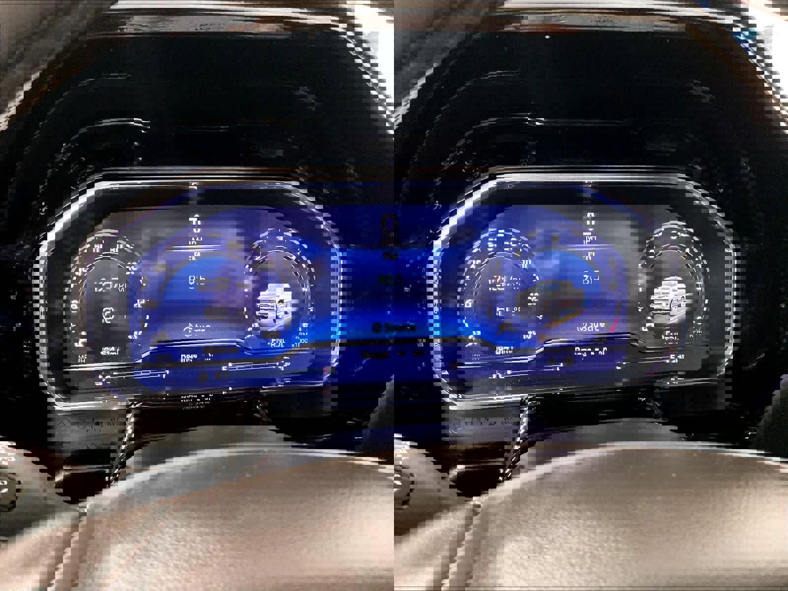 Used 2024 Chevrolet Silverado 1500 LT AWD/4WD image 24