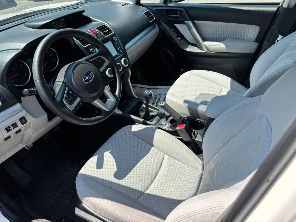 Used 2017 Subaru Forester 2.5i AWD/4WD image 10