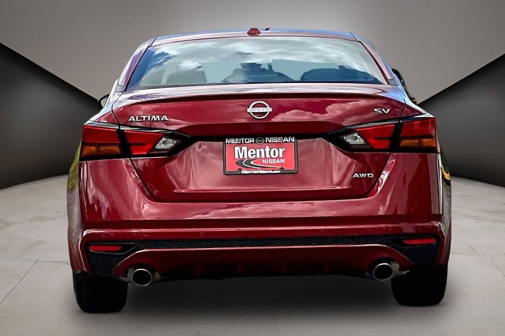 Certified 2024 Nissan Altima 2.5 SV w/ SV Premium Package AWD/4WD image 5