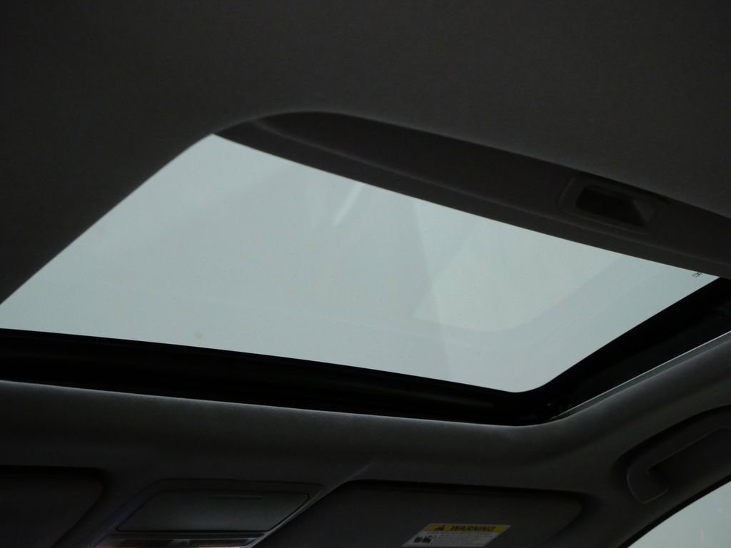 Used 2022 Honda CR-V EX-L image 4