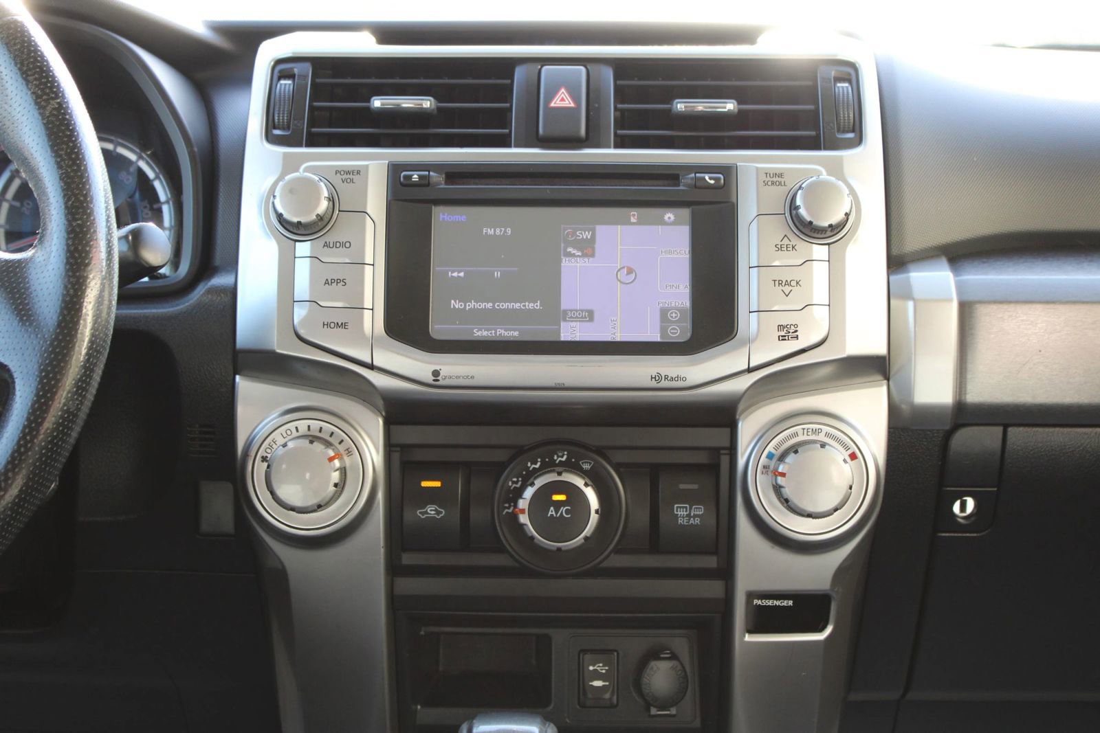 Used 2014 Toyota 4Runner SR5 Premium image 33