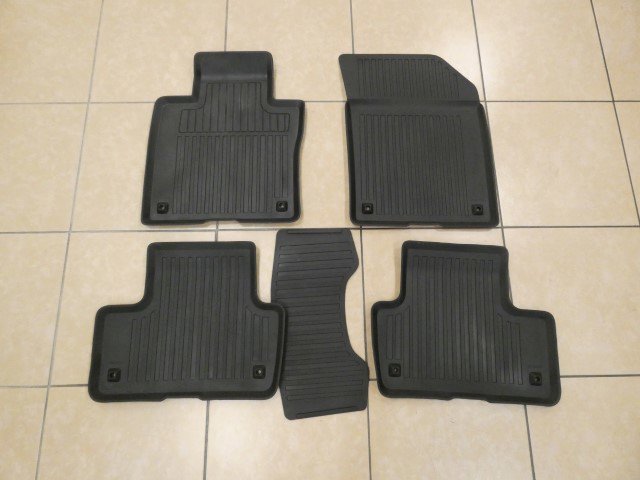 Used 2023 Volvo XC60 B5 Ultimate w/ Climate Package image 54