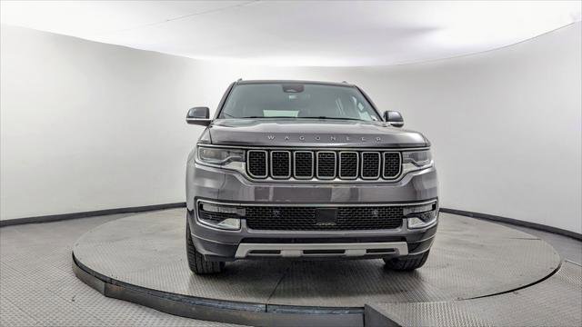Used 2024 Jeep Wagoneer L Series II w/ Flexible Seating Group RWD image 12