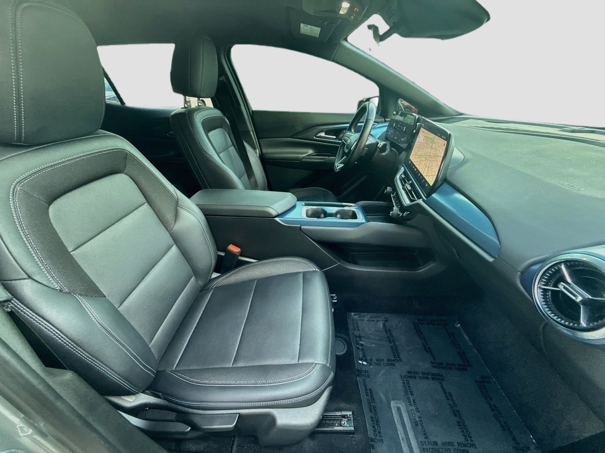 Used 2024 Chevrolet Equinox EV LT FWD image 32