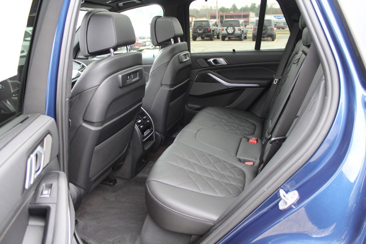 Used 2023 BMW X5 M50i w/ Climate Comfort Package image 20