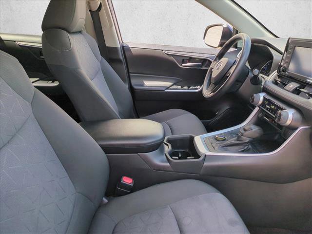 Used 2022 Toyota RAV4 XLE AWD/4WD image 20
