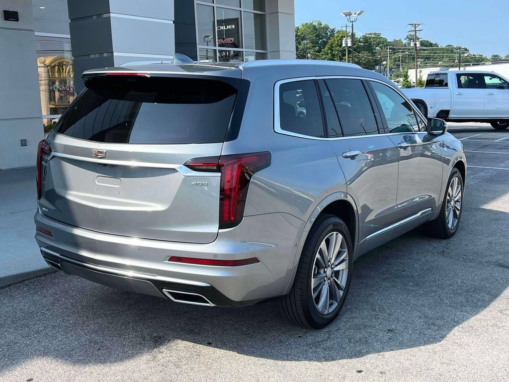 Certified 2025 Cadillac XT6 Premium Luxury w/ Technology Package AWD/4WD image 3