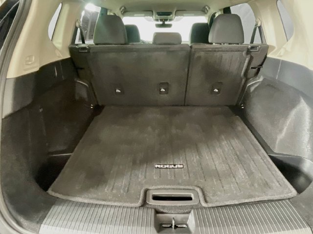 Used 2026 Nissan Rogue SV FWD image 25