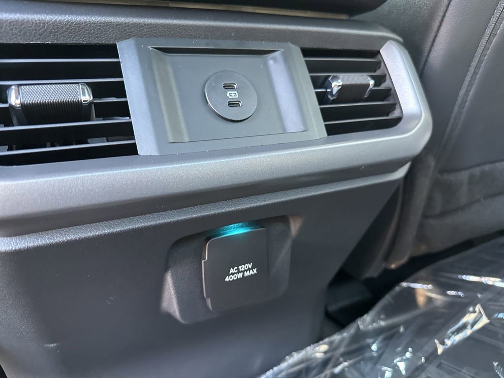 New 2025 Ford F150 Lariat w/ FX4 Off-Road Package image 38
