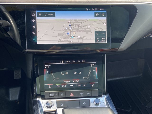 Used 2022 Audi e-tron Premium w/ Convenience Plus Package image 16
