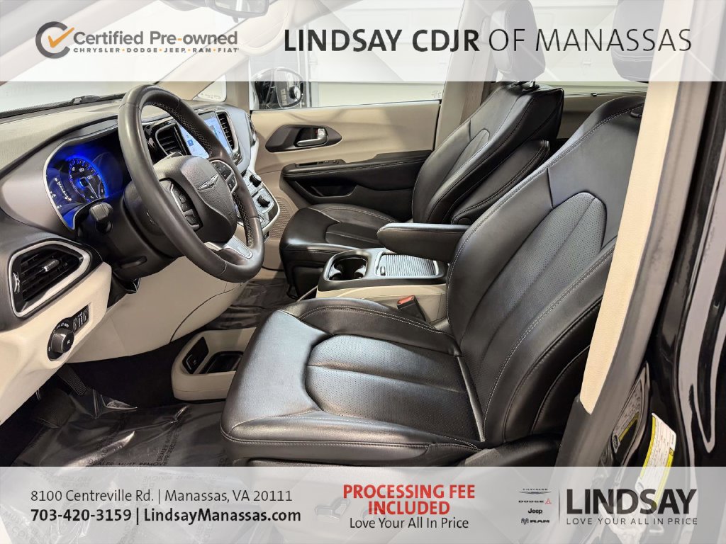 Certified 2024 Chrysler Pacifica Touring-L FWD image 20