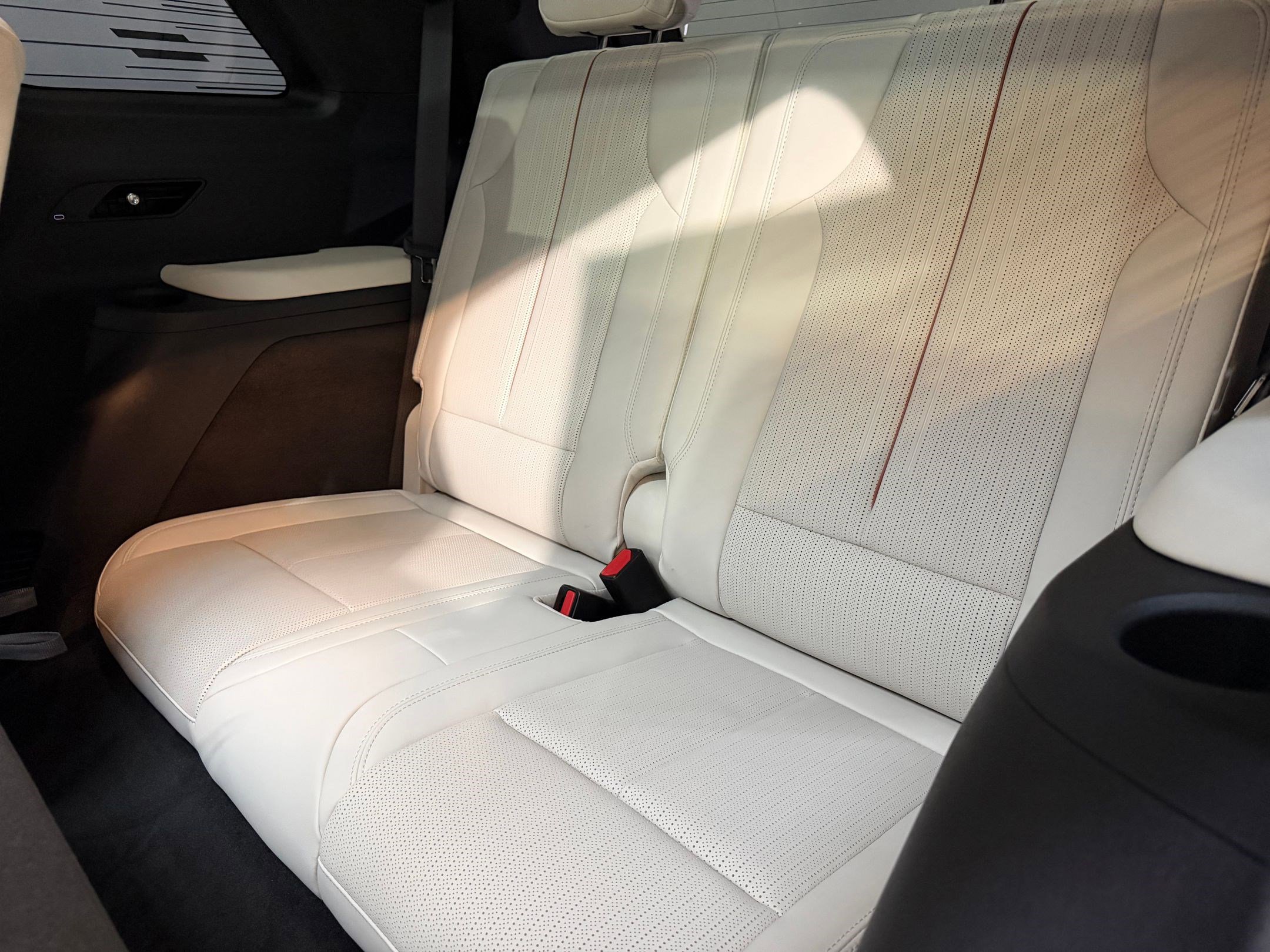 New 2026 Cadillac Vistiq Sport image 45