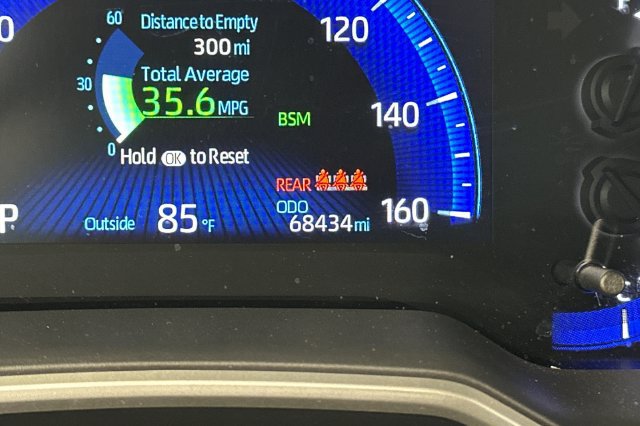 Certified 2021 Toyota Corolla XSE FWD image 30