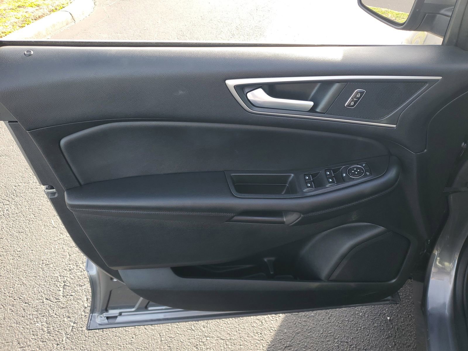 Certified 2022 Ford Edge SEL w/ Convenience Package image 15