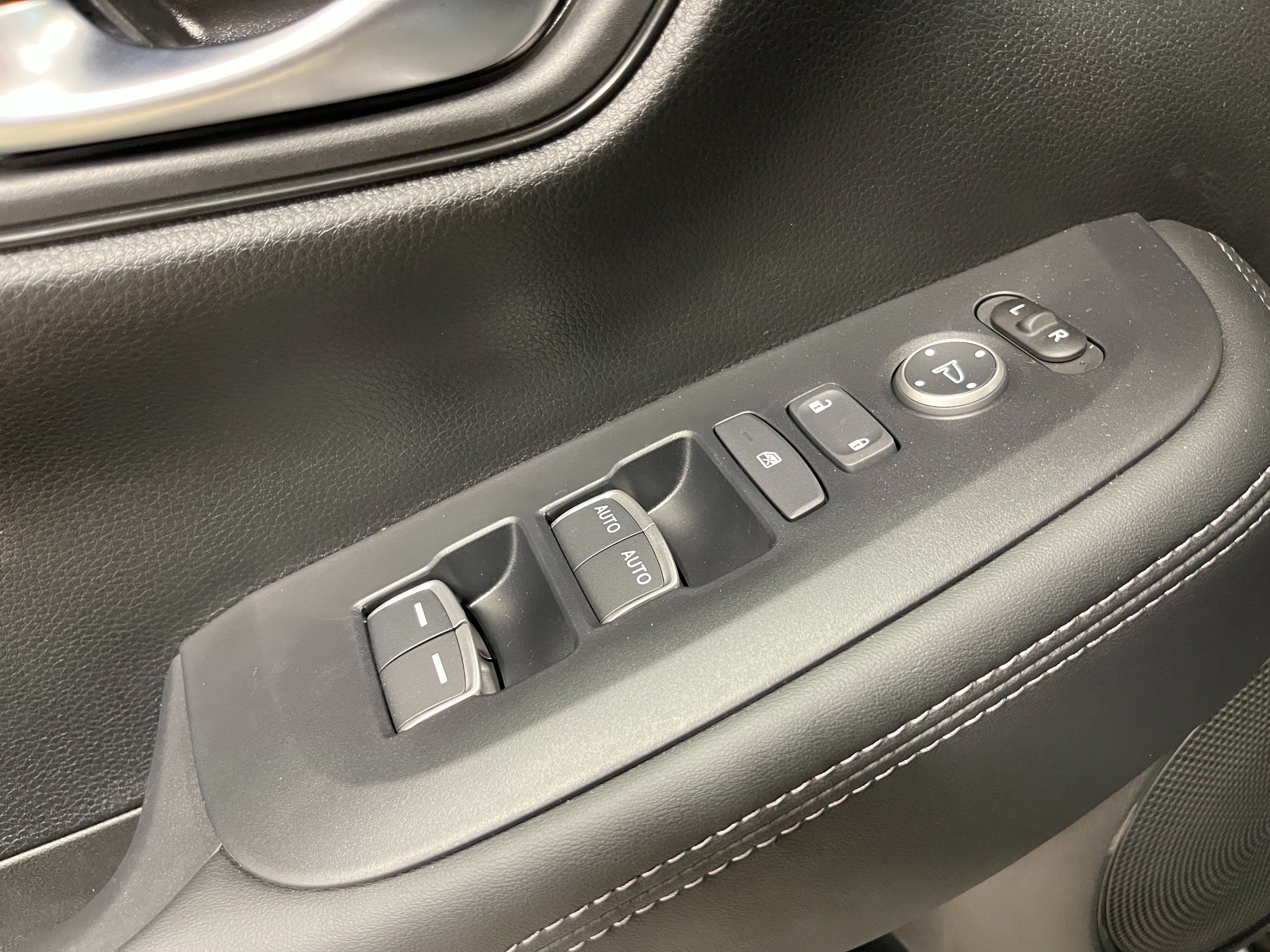 New 2027 Honda HR-V EX-L image 16
