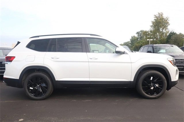 New 2026 Volkswagen Atlas SE image 5