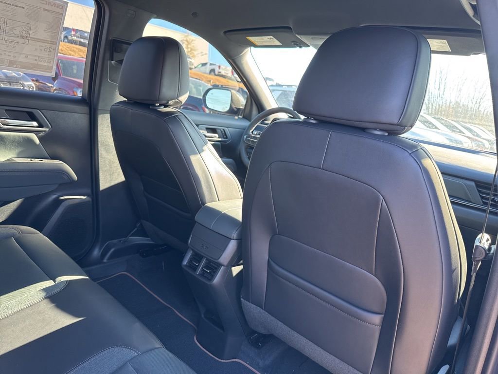 New 2026 GMC Terrain AT4 image 28