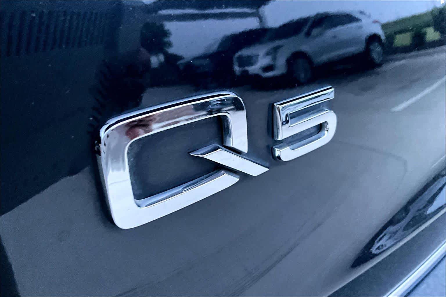 Used 2017 Audi Q5 2.0T Premium Plus w/ Premium Plus Package AWD/4WD image 31