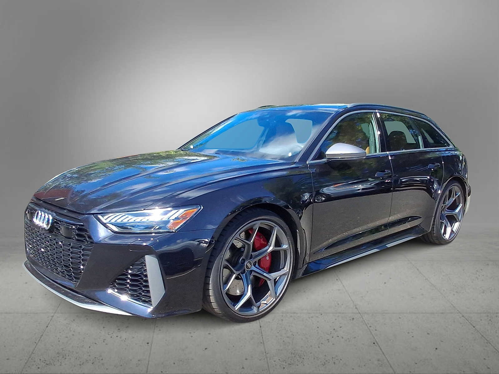 Certified 2024 Audi RS 6 performance AWD/4WD image 4