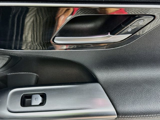 Used 2023 Mercedes-Benz C 300 Sedan image 27