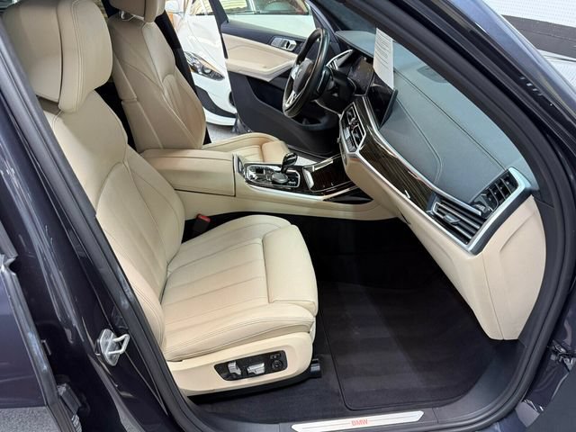 Used 2021 BMW X7 xDrive40i w/ Premium Package AWD/4WD image 35