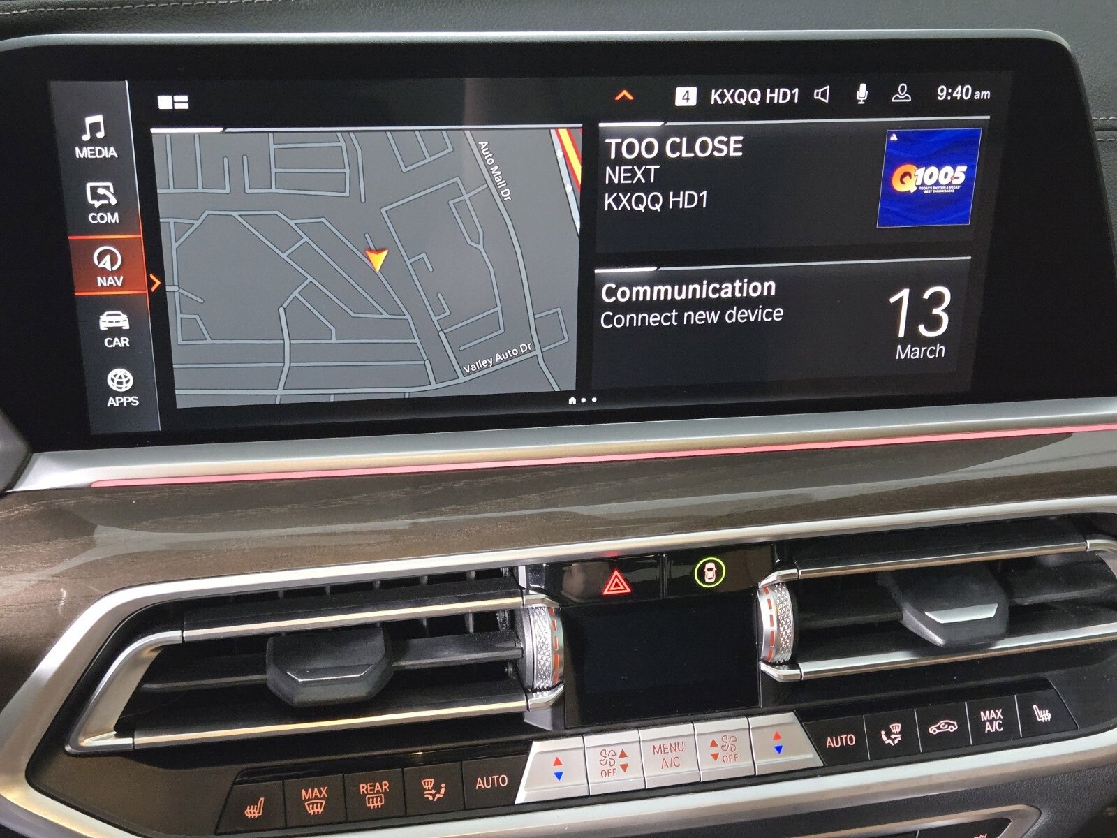 Used 2023 BMW X6 xDrive40i w/ M Sport Package image 29