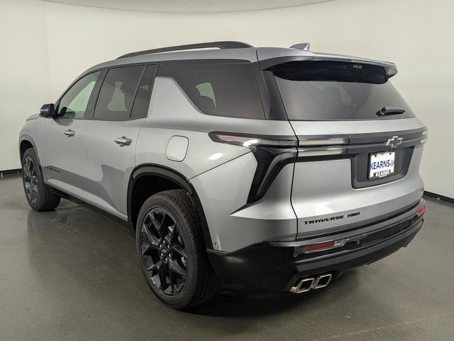Used 2024 Chevrolet Traverse RS image 6