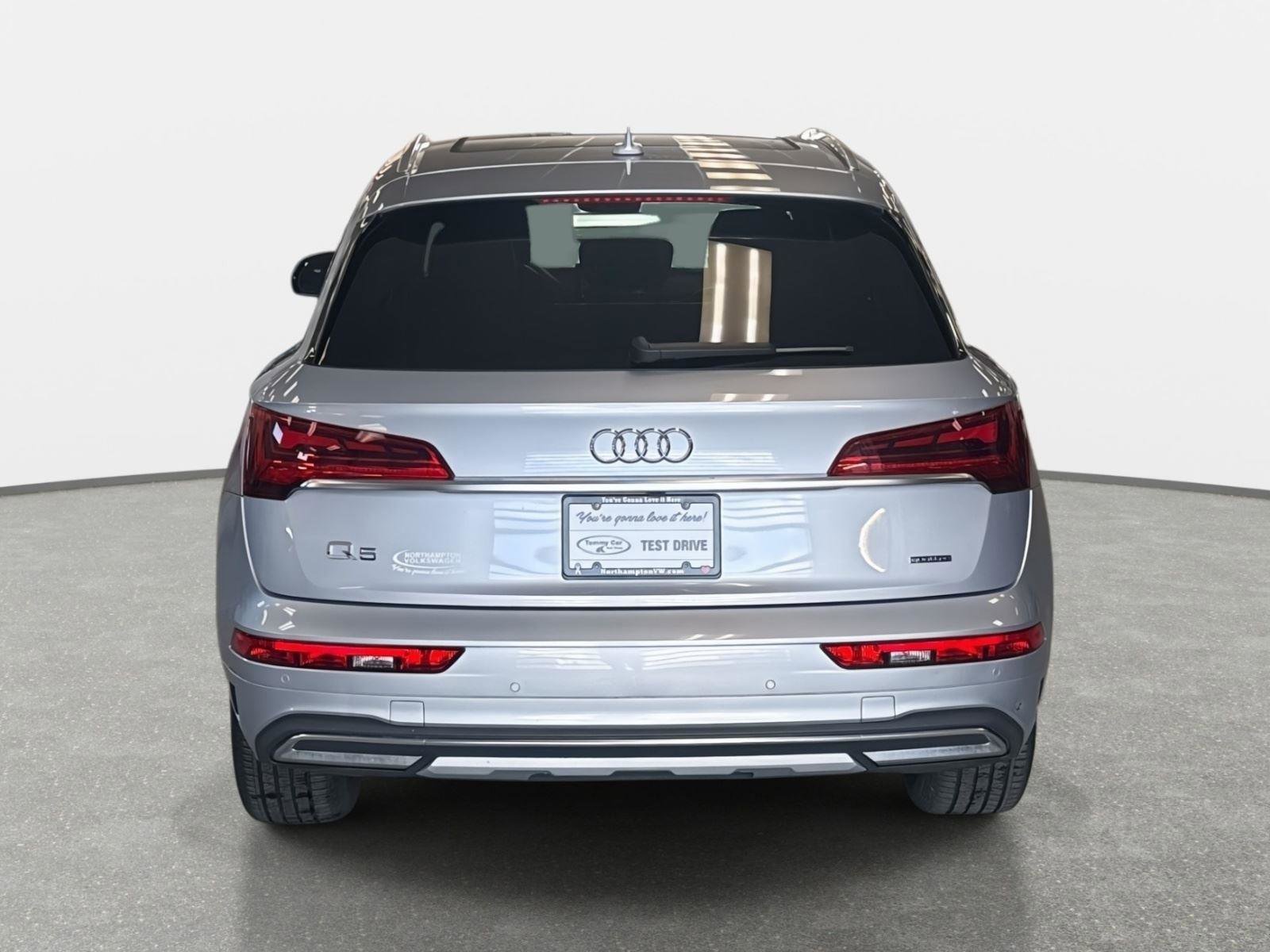 Used 2023 Audi Q5 Premium Plus w/ Premium Plus Package image 6