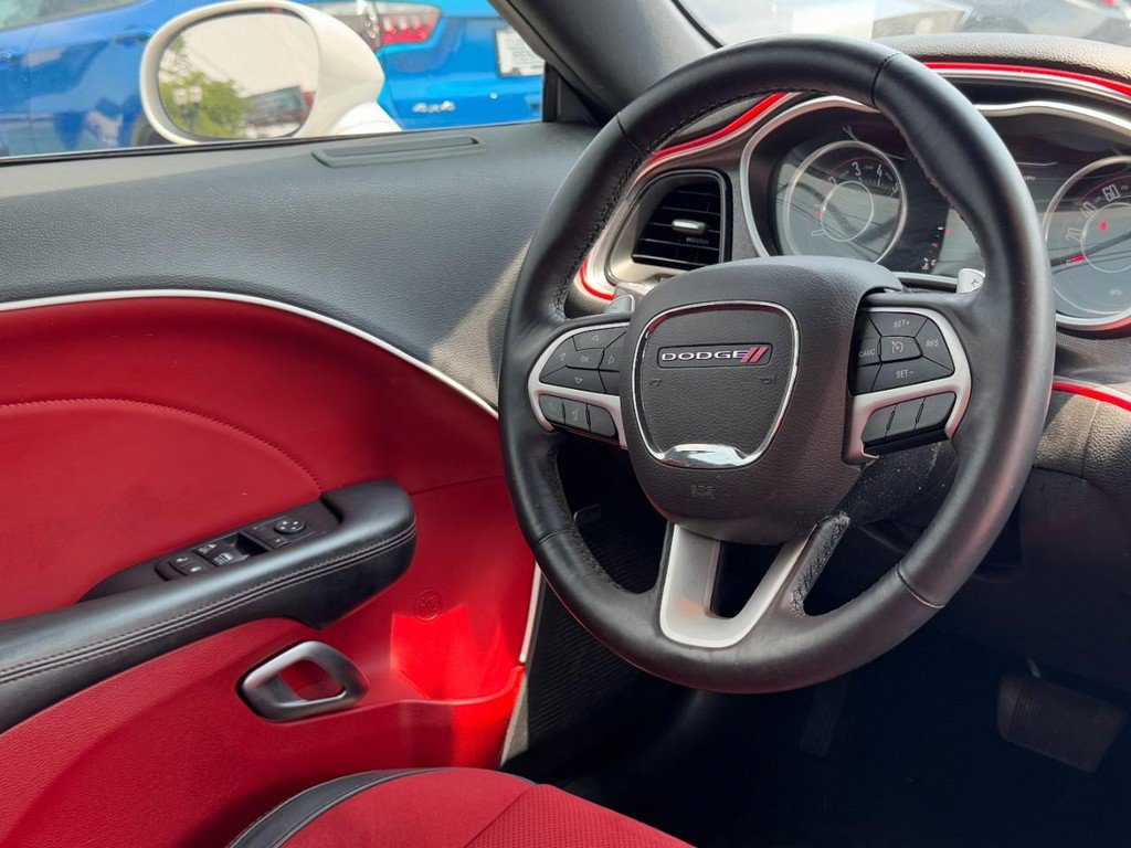 Used 2015 Dodge Challenger R/T Plus RWD image 15