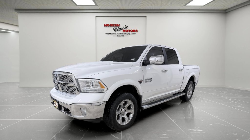 Used 2015 RAM 1500 Laramie w/ Convenience Group AWD/4WD image 3