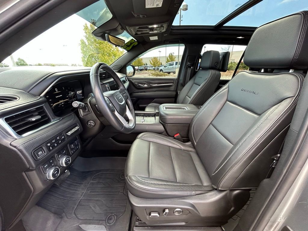 Used 2023 GMC Yukon Denali w/ Denali Reserve Package AWD/4WD image 13