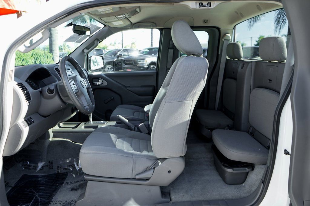 Used 2016 Nissan Frontier S image 17