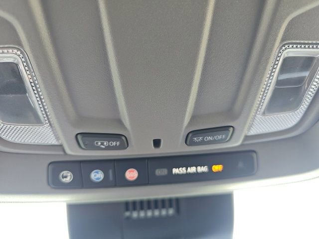 Used 2022 GMC Sierra 1500 SLT image 23