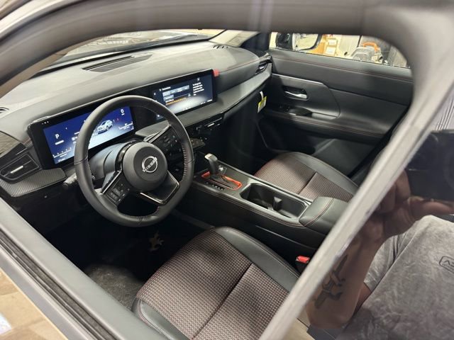 New 2026 Nissan Kicks SR w/ Cold Weather Package image 9