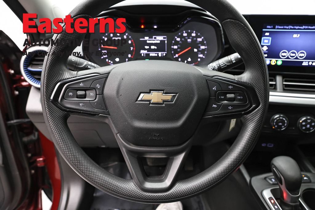 Used 2024 Chevrolet Trax LS FWD image 10