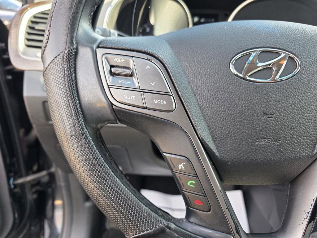 Used 2017 Hyundai Santa Fe Sport image 16