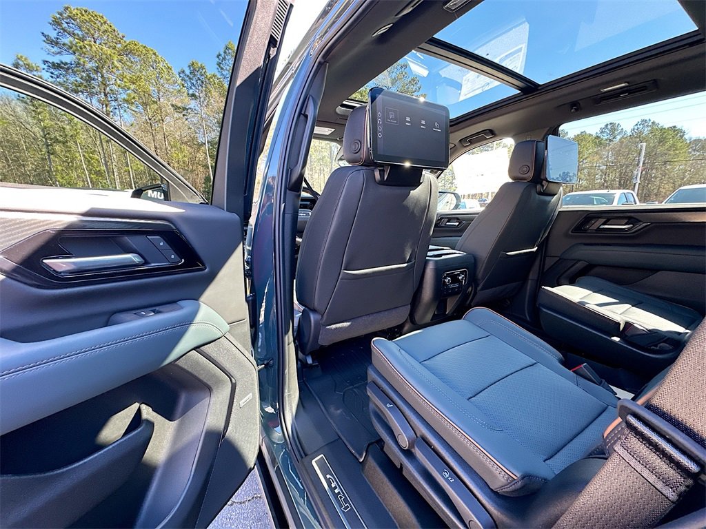 New 2026 GMC Yukon AT4 w/ AT4 Premium Plus Package image 17
