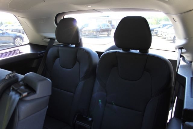 Certified 2023 Volvo XC90 B6 Plus w/ Protection Package Premier AWD/4WD image 25