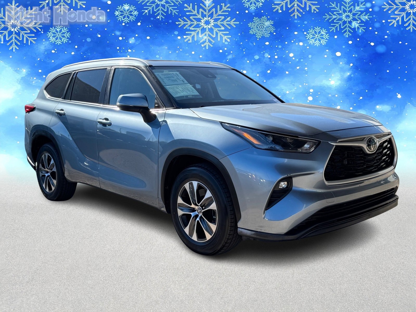 Used 2023 Toyota Highlander XLE image 8