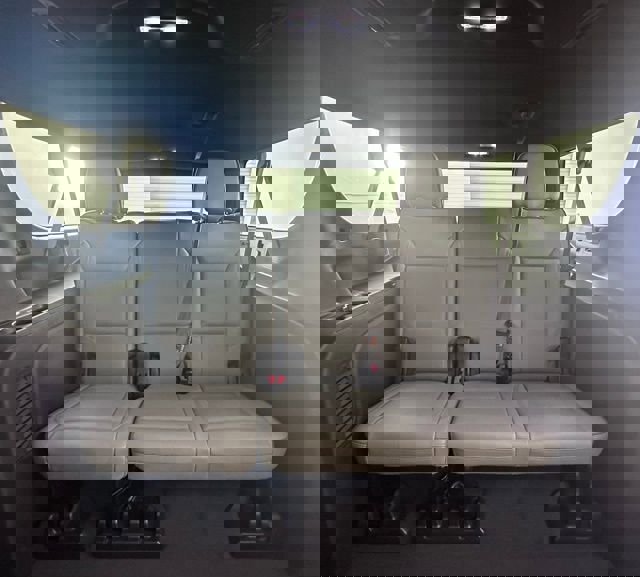 Used 2023 GMC Yukon XL SLT image 26