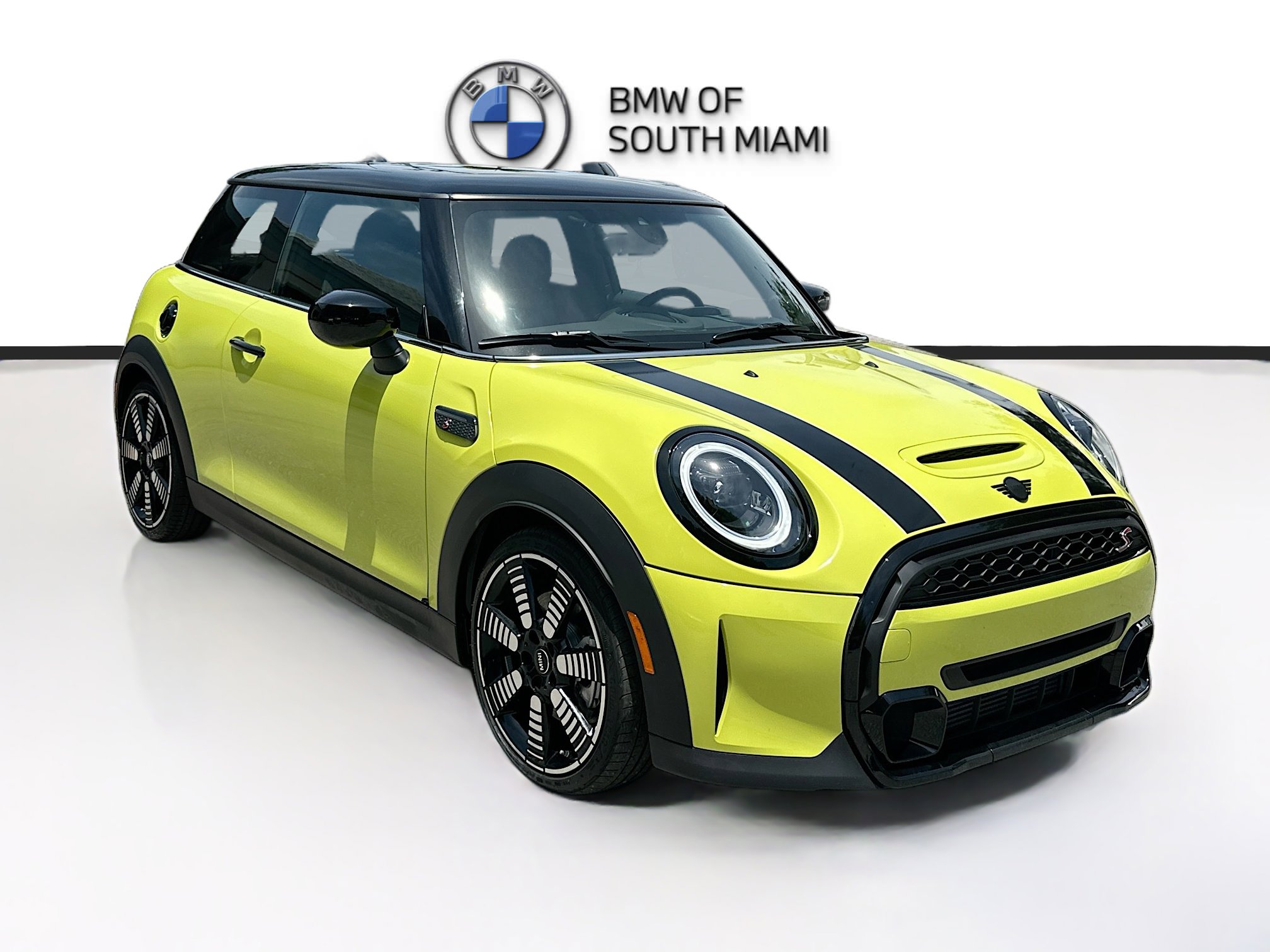 Certified 2023 MINI Cooper S FWD image 1